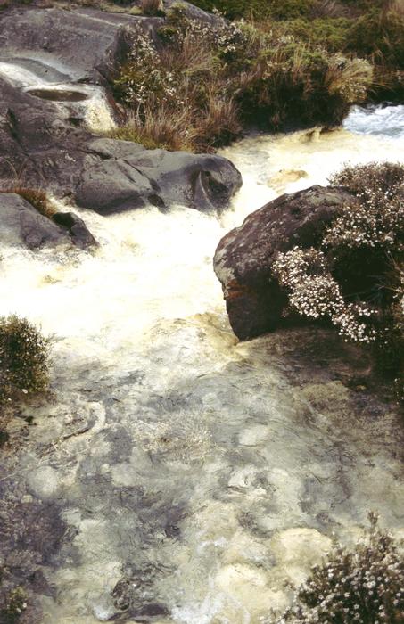 09-023