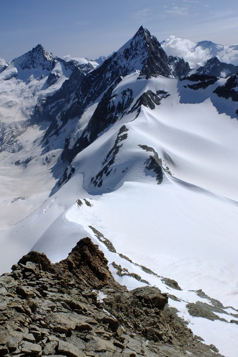 f004-0711
