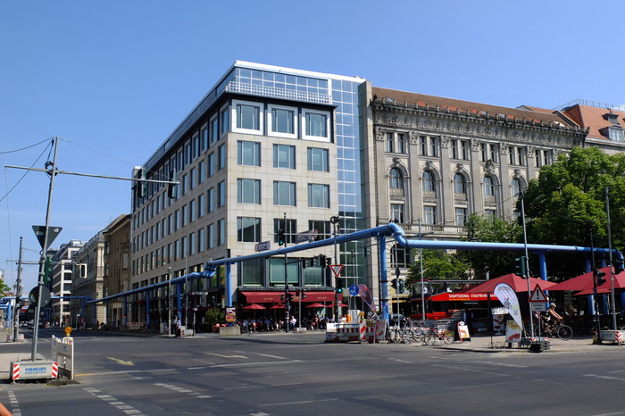 f005-1671