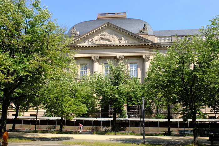 f005-1674