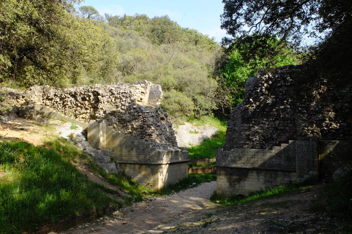 f022-12010