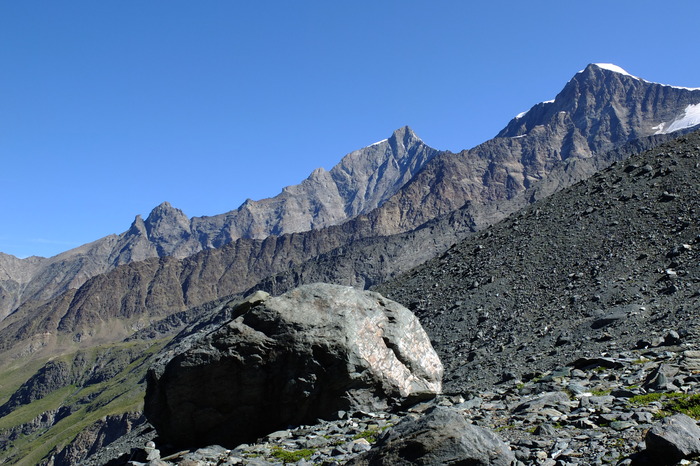 f022-13576