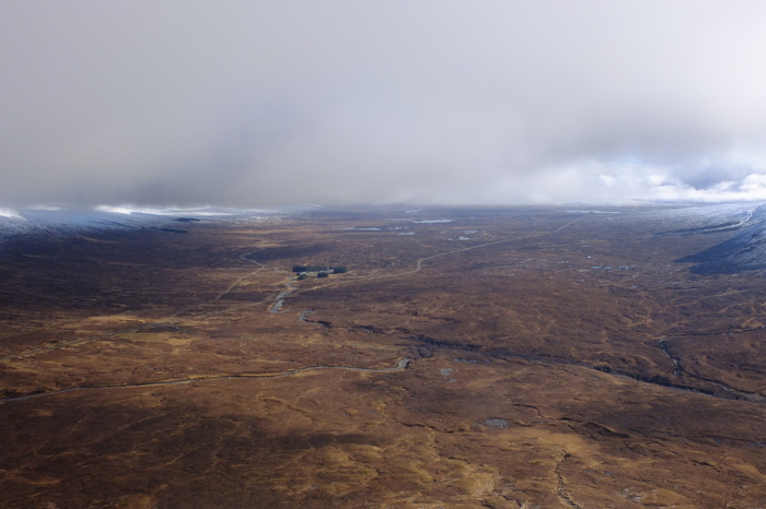 f024-20737