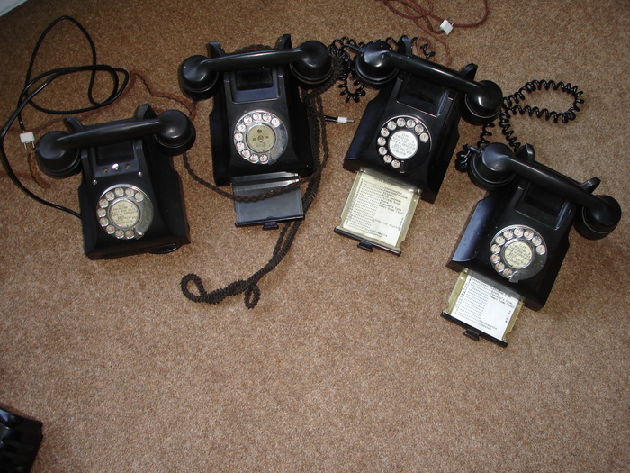 things14GR-Telephones1