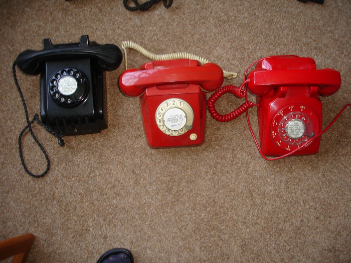things14GR-Telephones3